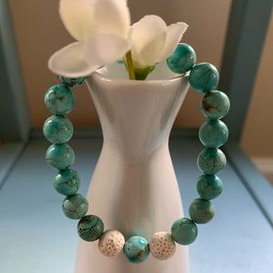 Turquoise howlite and lava rock diffuser bracelet